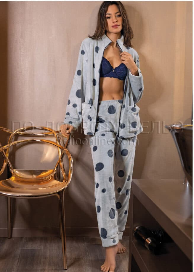 Дамска мека и топла поларена пижама с цип Sielei FM 14 на точки