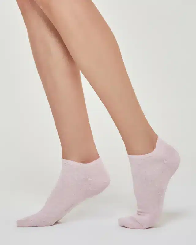 Памучни дамски къси чорапи терлици на сребристи точки Pompea Dorina розов